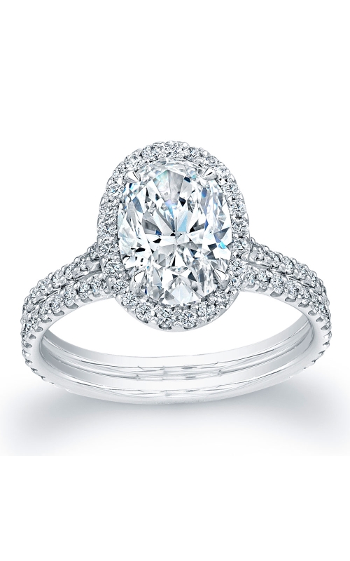 Oval Brilliant Diamond Ring