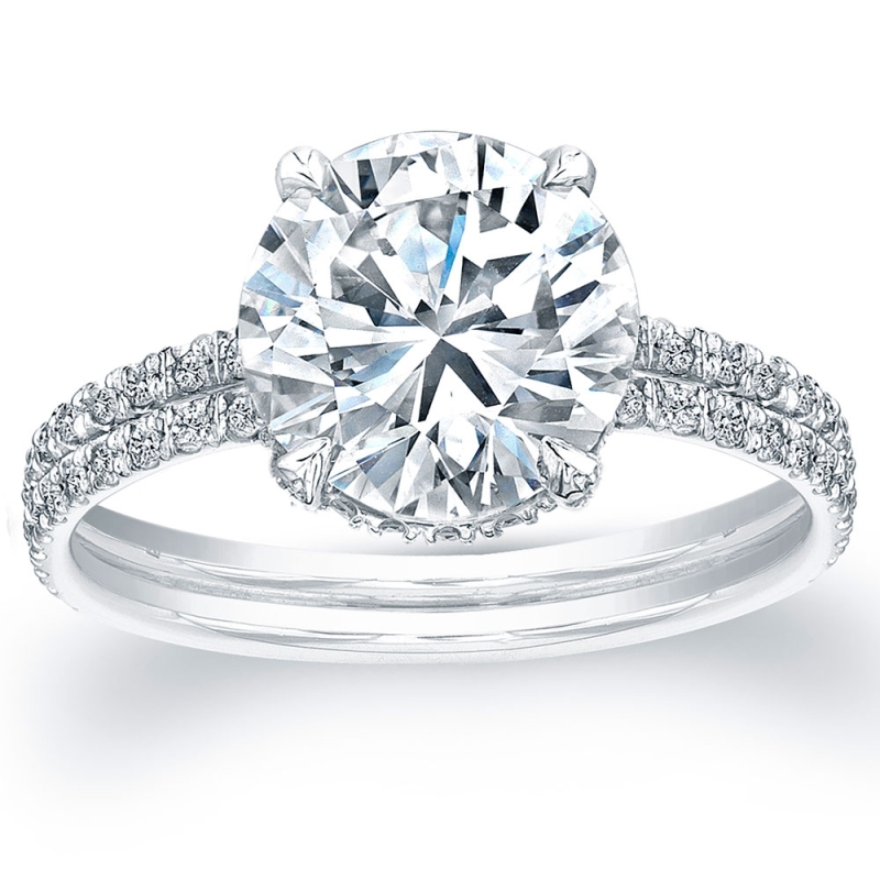 Round Brilliant Diamond Ring